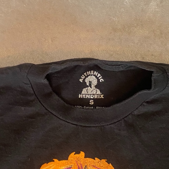 AUTHENTIC JIMMY HENDRIX GRAPHIC T-SHIRT - Picture 6 of 10